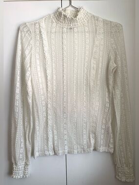 Dynamite White Lace Mock Neck Long Sleeve Top